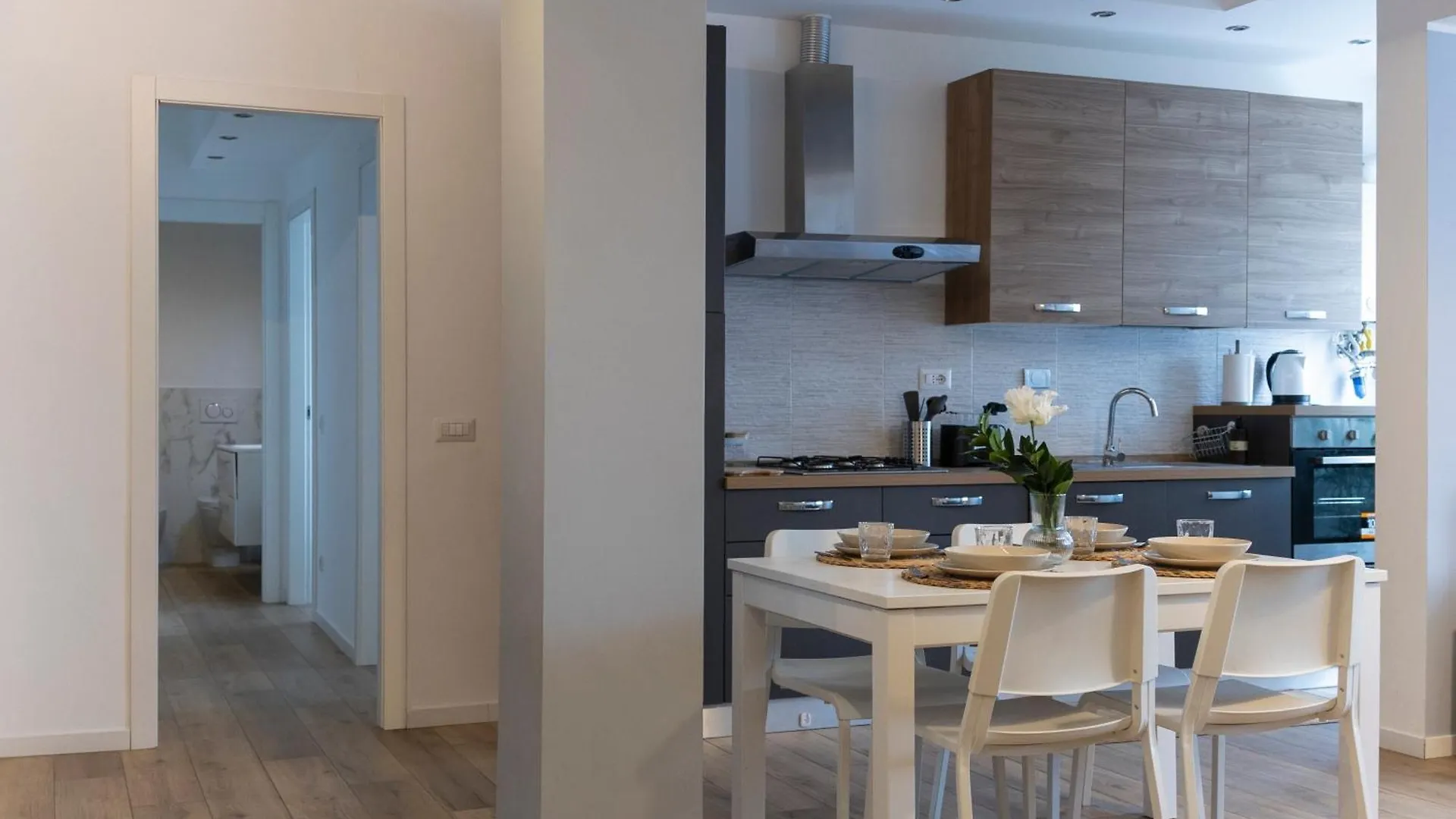 Luminous Home Roma Trastevere 0*,  Italia